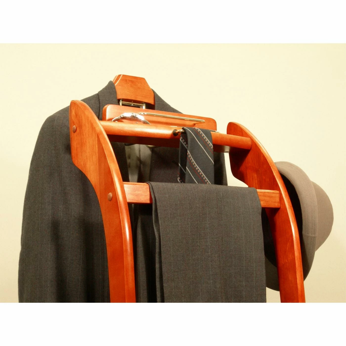 Budget 🥰 Wood Proman Windsor Valet 🌟 - Image 5